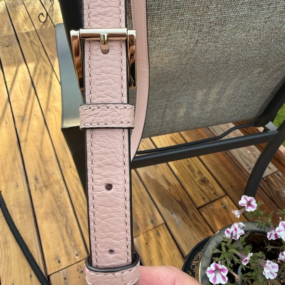 Kate Spade Pink Shoulder Bag with Minimalist Design - Picture 4 of 13